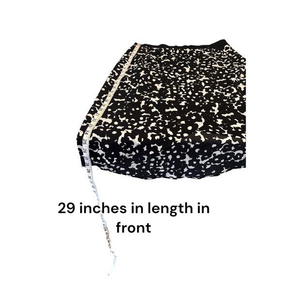 Cabi Womens Black & White Abstract Print Midi Skirt Size M Polyester Blend Elast - Picture 6 of 7